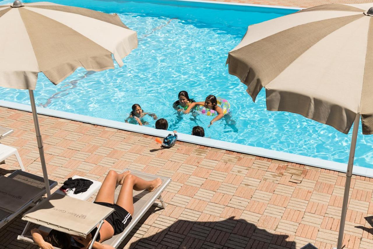 Garden Hotel 3*